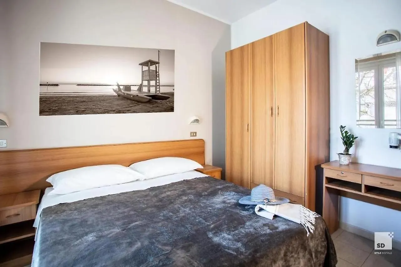 Hotel Fattori Cesenatico 3*,